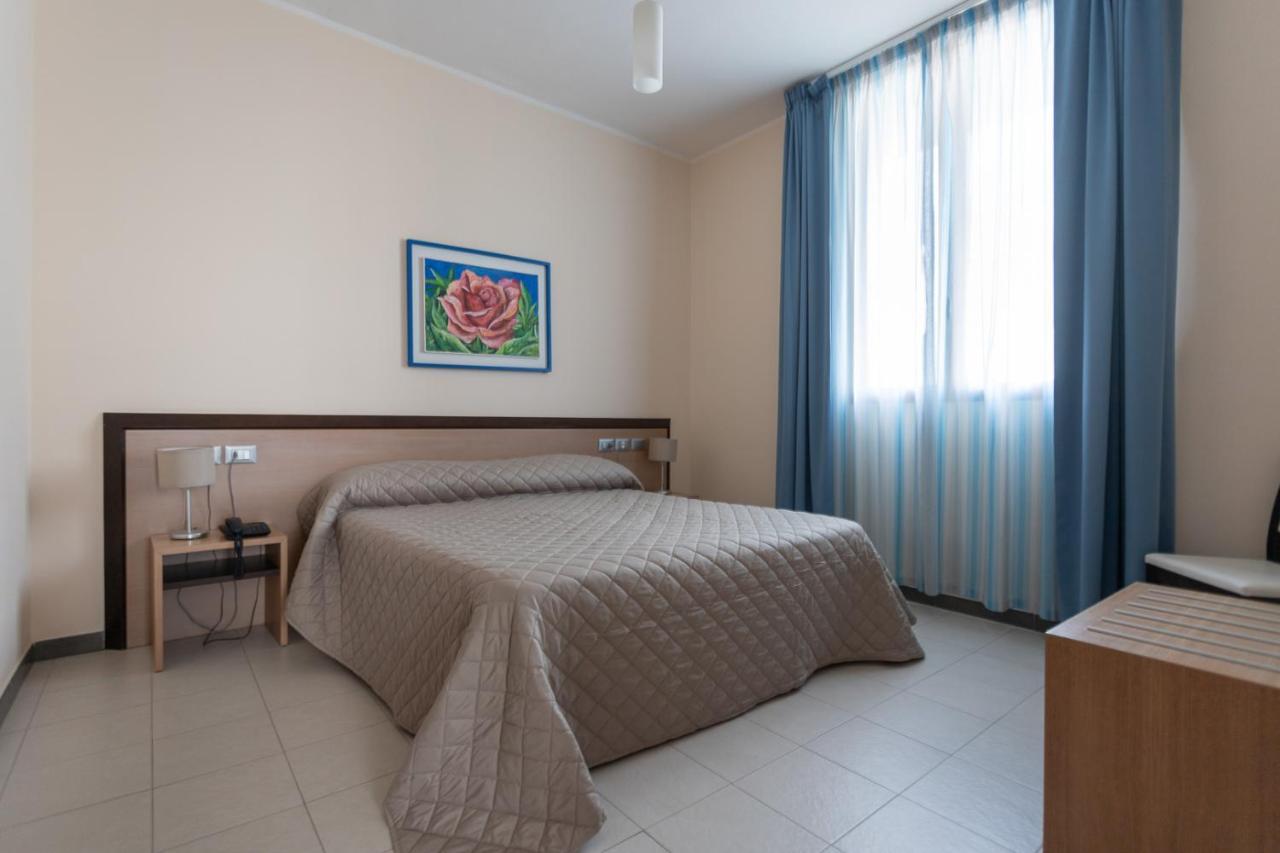 פורטו צ'זראו Club Azzurro Hotel & Resort מראה חיצוני תמונה
