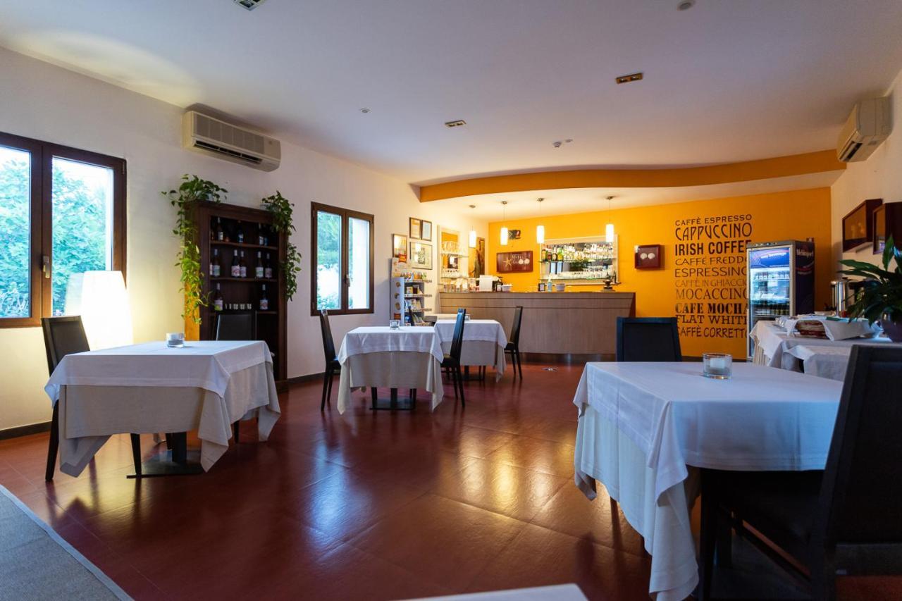פורטו צ'זראו Club Azzurro Hotel & Resort מראה חיצוני תמונה