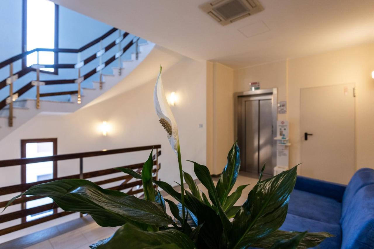 פורטו צ'זראו Club Azzurro Hotel & Resort מראה חיצוני תמונה