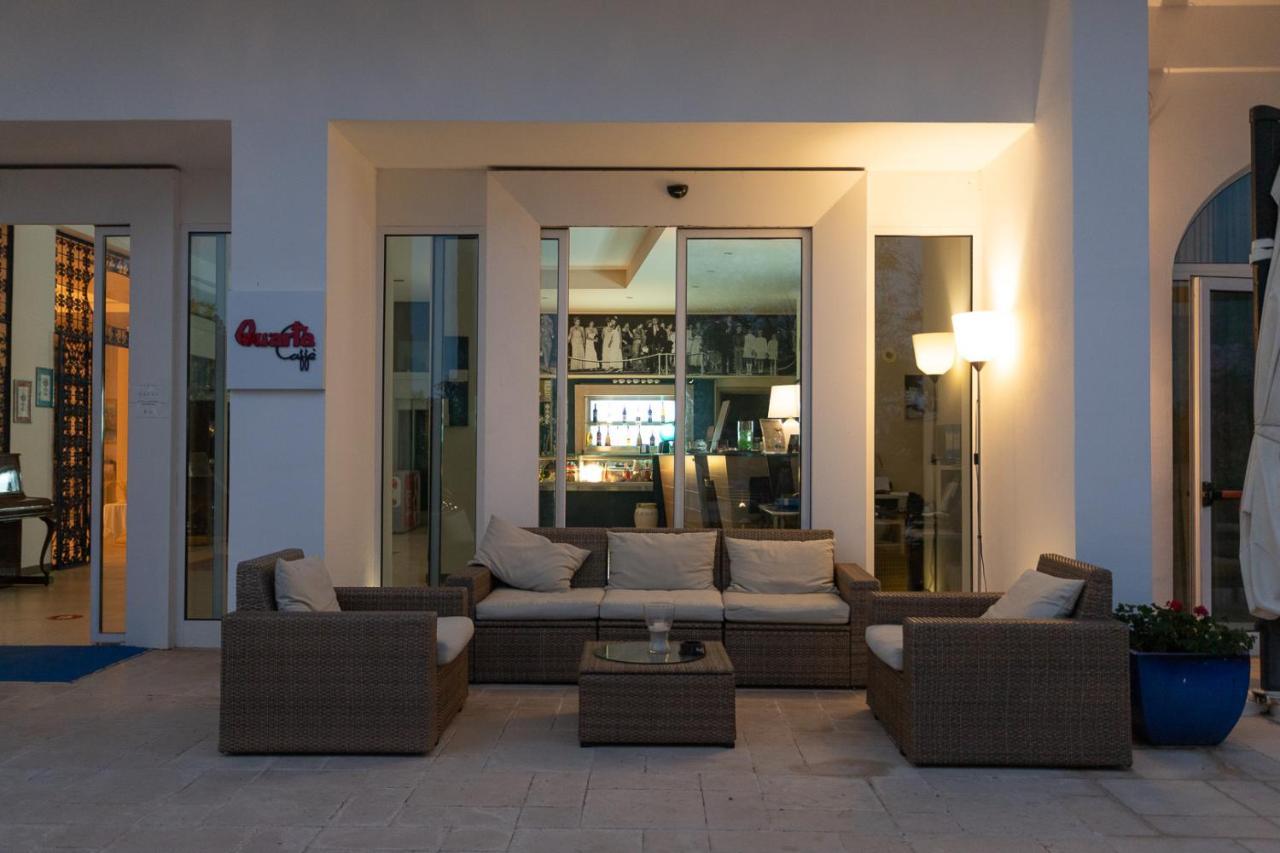 פורטו צ'זראו Club Azzurro Hotel & Resort מראה חיצוני תמונה